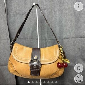 Vintage tan Coach soho shoulder bag